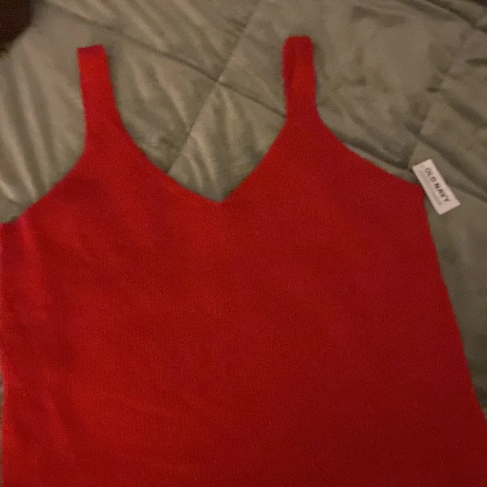 NWT Old Navy sleeveless red sweater with V neck women size XL - Picture 1 of 6